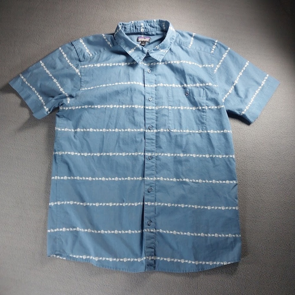 Patagonia Mens Organic Cotton Shirt L Blue Short Sleeve Button Up Casual